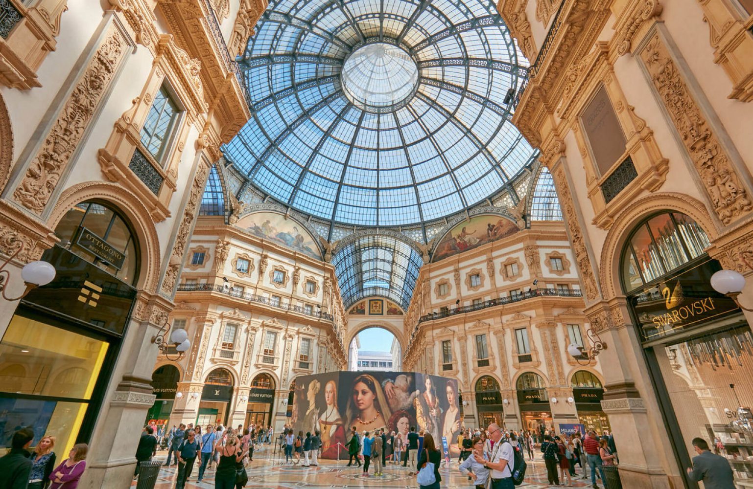 ucuzakesfet.com/milano-quadrilatero-della-moda