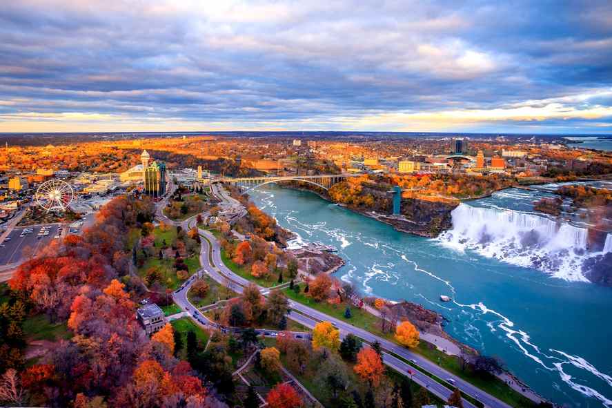 Niagara Parkway & White Water Walk