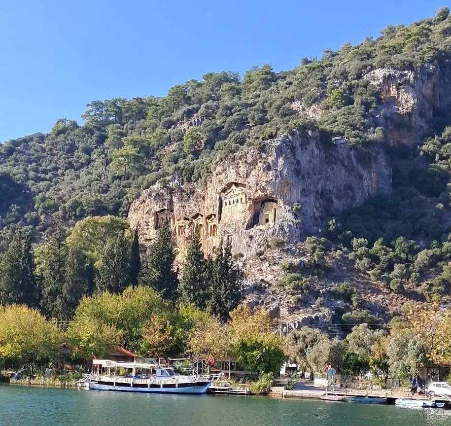 Ortaca Dalyan Kaunos kaya mezarları İztuzu Plajı Köyceğiz Gölü