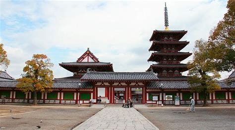 Osaka Shitennoji Tapınağı