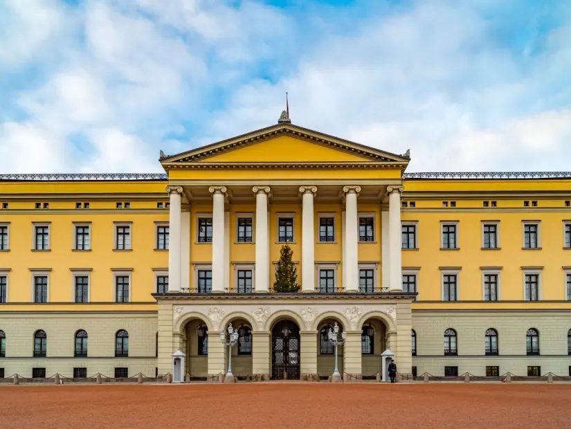Oslo Kraliyet Sarayı (Det kongelige slott)