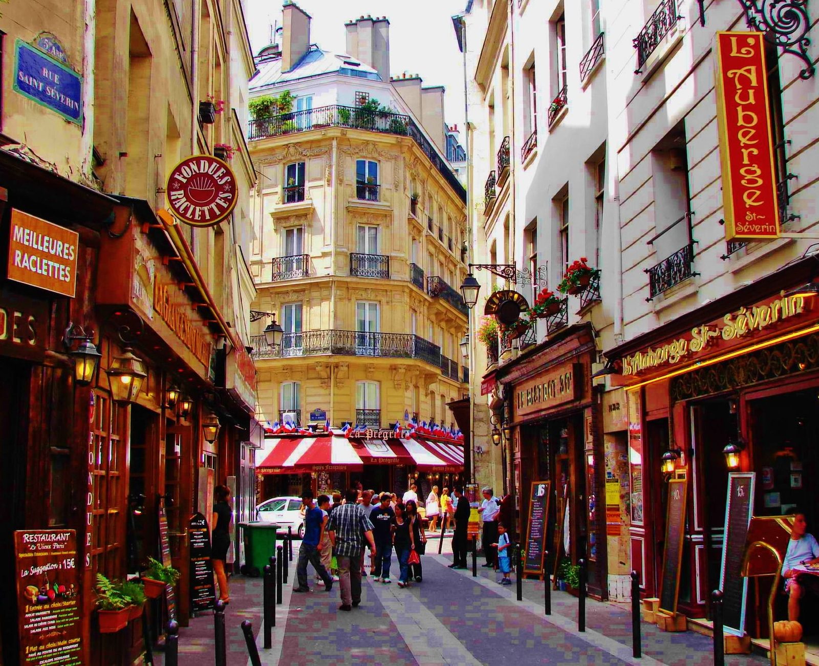 ucuzakesfet.com/paris-saint-germain-ve-quartier-latin