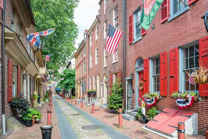 Philadelphia Old City + Elfreth's Alley