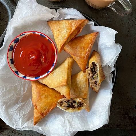 Mutabbaq + samosa