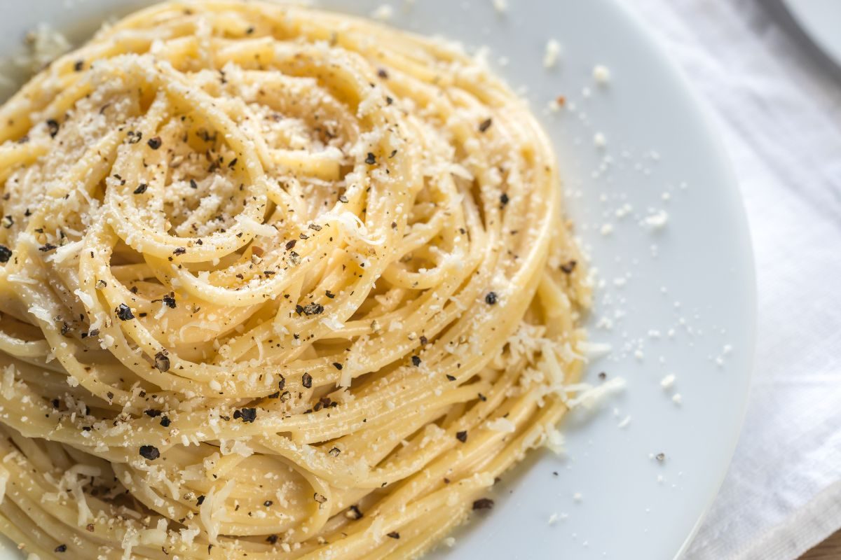 ucuzakesfet.com/roma-cacio-e-pepe