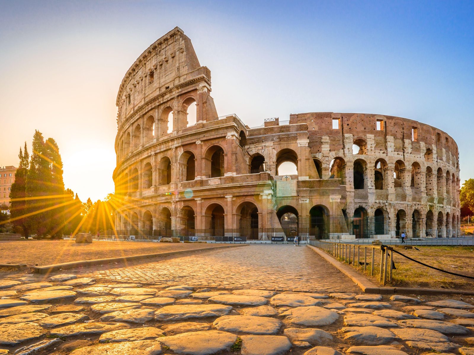 ucuzakesfet.com/roma-colosseo