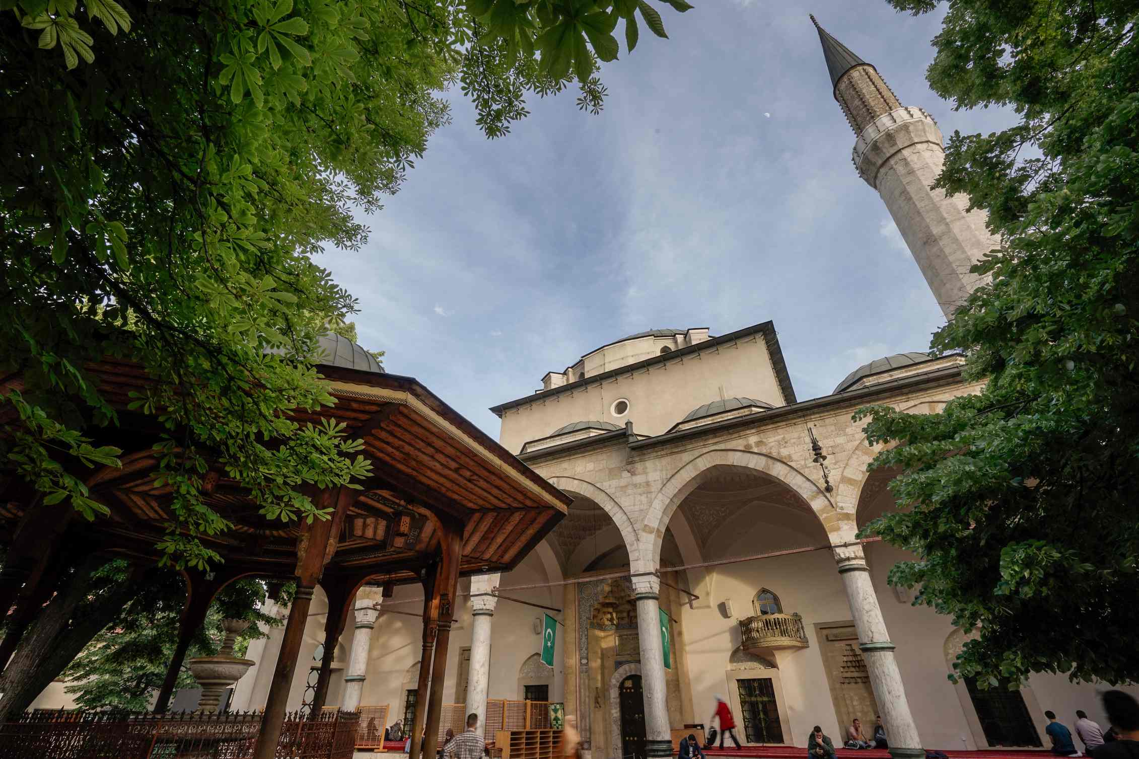 Gazi Hüsrev Bey Camii
