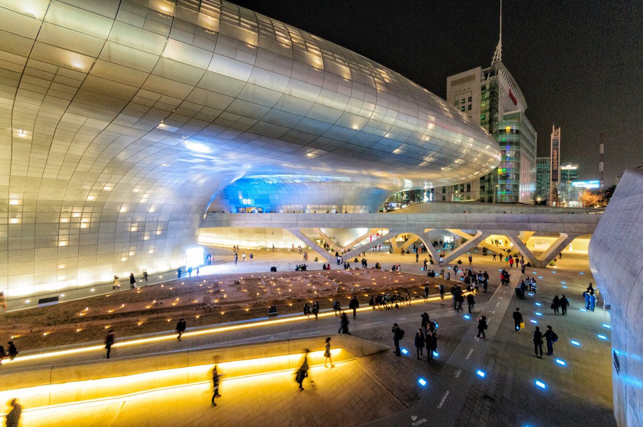 ucuzakesfet.com/seul-dongdaemun-design-plaza-ddp
