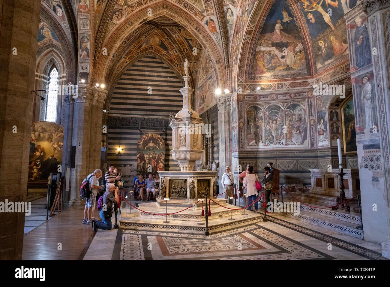 ucuzakesfet.com/siena-battistero-san-giovanni
