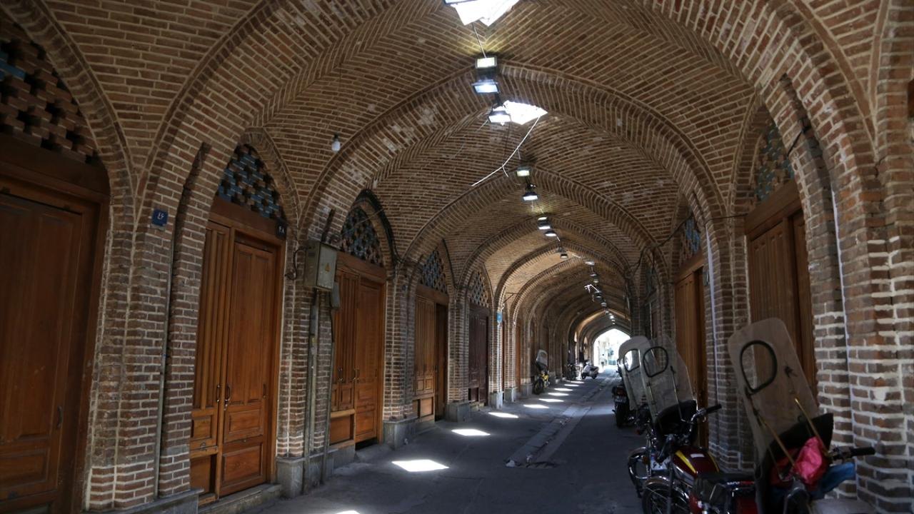 Büyük Çarşı (Bazaar-e Bozorg)
