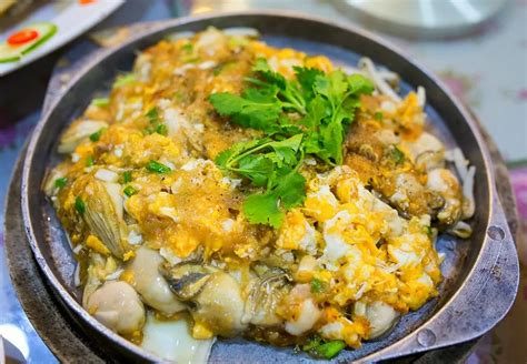 Oyster omelet