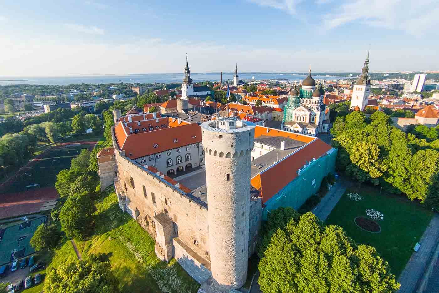 Toompea Tepesi & Manzara Terasları