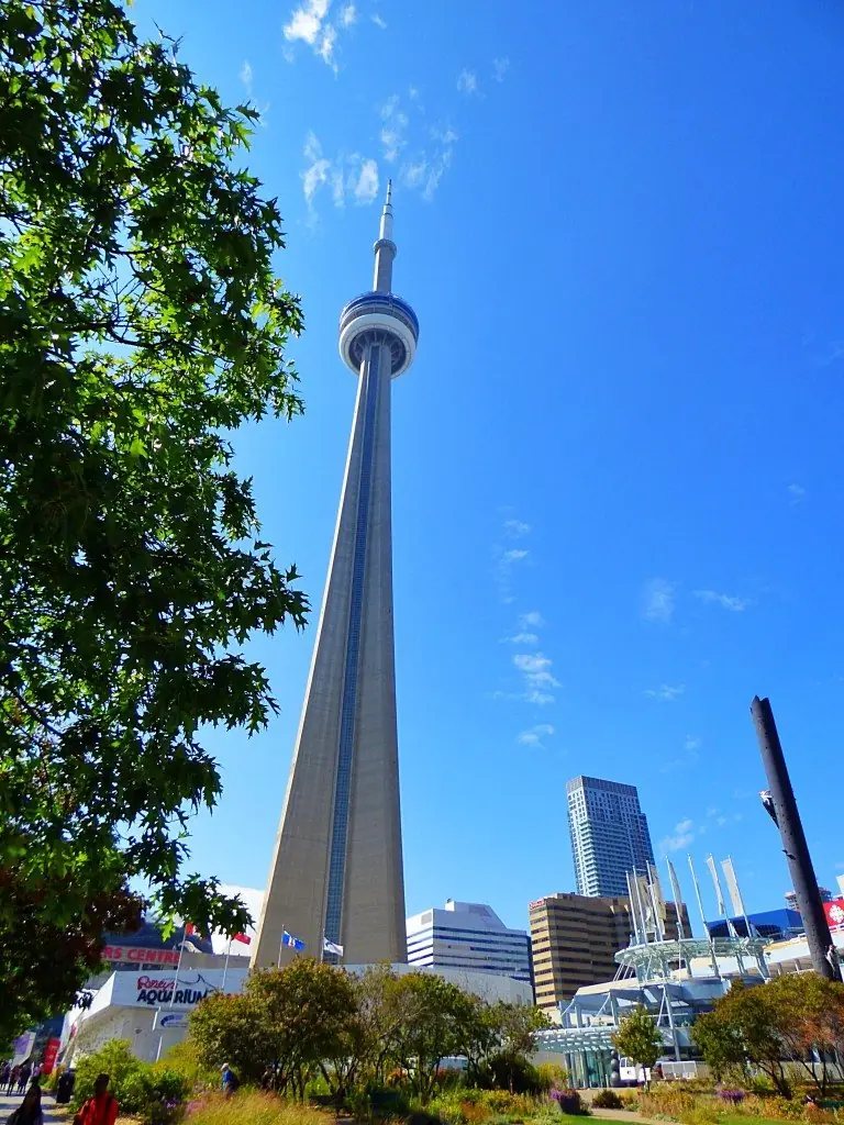 Toronto CN Tower silüet Ontario Gölü Toronto Adaları