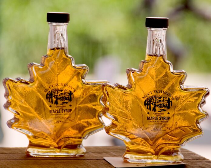 Akçaağaç şurubu (maple)