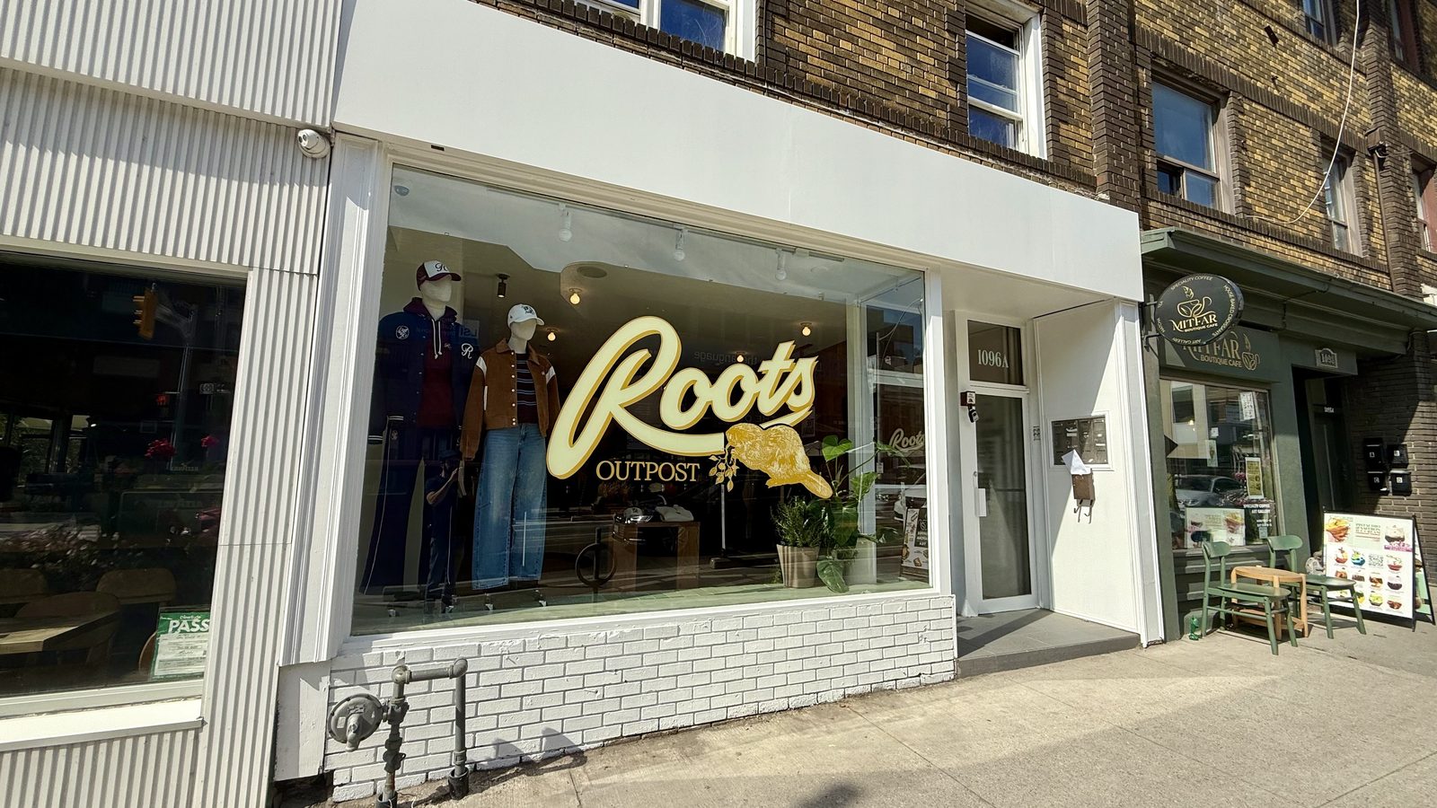 Roots / Canada Goose