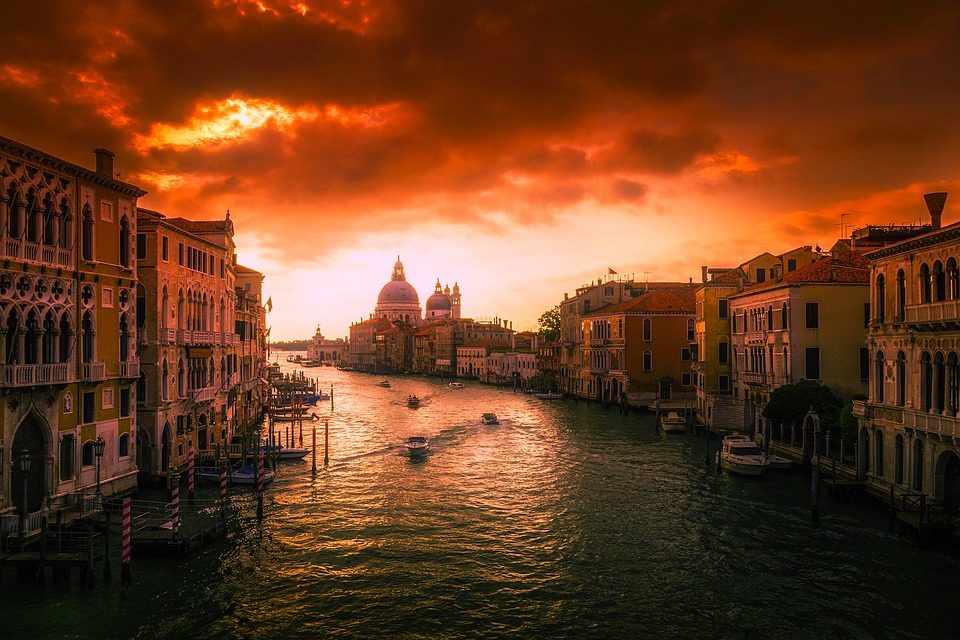 ucuzakesfet.com/venedik-canal-grande