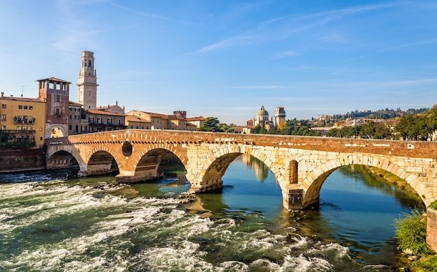 ucuzakesfet.com/verona-ponte-pietra