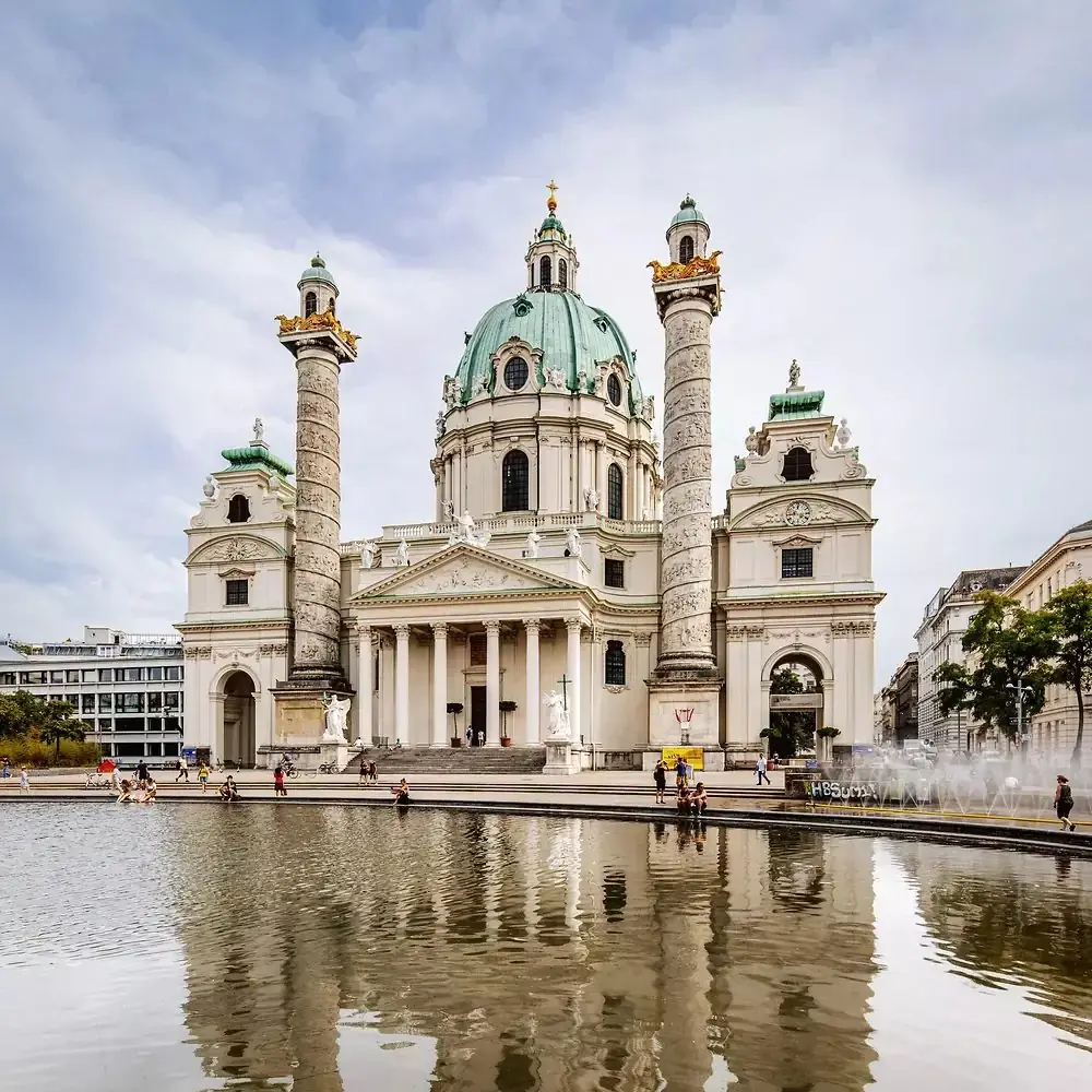 Viyana: karlskirche