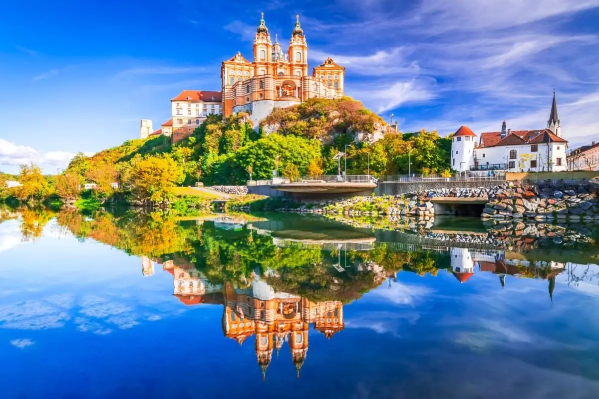 Viyana: melk