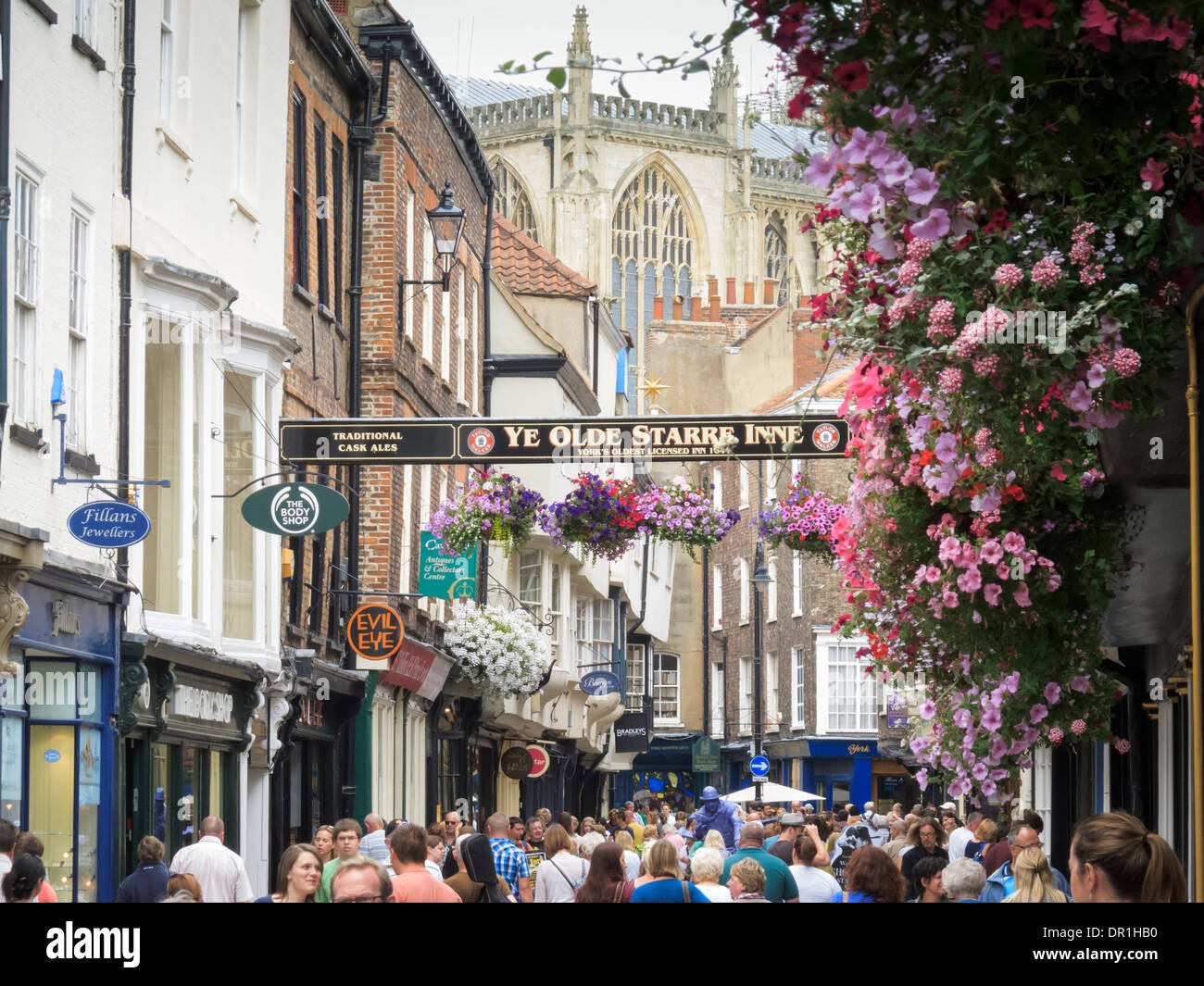 The Stonegate & Snickelways